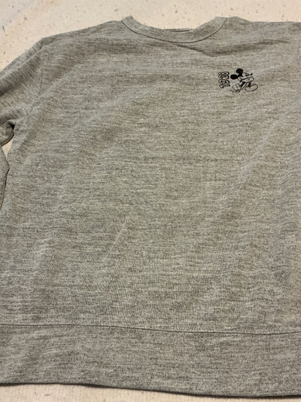 Women’s Walt Disney World Grey Lightweight Sweater Size M